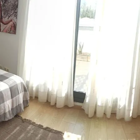 Apartamento Atico En Paiporta Con 2 Grandes Terrazas *