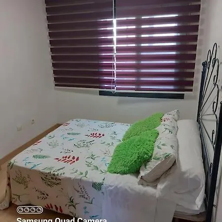 Atico Con 2 Grandes Terrazas Y 2 Lejlighed